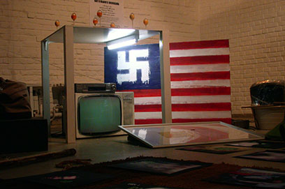 Instalacija Tri sobe, galerija SC, (s D. Friščićem i F.Rogićem), Zagreb, 2003.