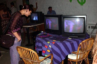 Instalacija Tri sobe, galerija SC, (s D. Friščićem i F.Rogićem), Zagreb, 2003.