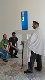 Trash, instalacija Top secret i perfomace, galerija Greta, 2011