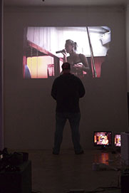 Davor Mezak i Marko Čubrilo   video-instalacija 'Turbo', galerija Nano i THT nagrada, MSU, 2013.