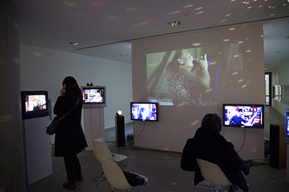 Davor Mezak i Marko Čubrilo   video-instalacija 'Turbo', galerija Nano i THT nagrada, MSU, 2013.