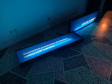 Top secret 2.8, instalacija 400x400 cm, 2 videa, galerija Greta, i skupna izložba Kad spomenici ožive, Prosvjeta, Zagreb, 2019.