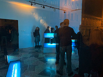 Top secret 2.8, instalacija 400x400 cm, 2 videa, galerija Greta, i skupna izložba Kad spomenici ožive, Prosvjeta, Zagreb, 2019.