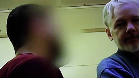 Top secret 2.8, instalacija 400x400 cm, 2 videa, galerija Greta, i skupna izložba Kad spomenici ožive, Prosvjeta, Zagreb, 2019.